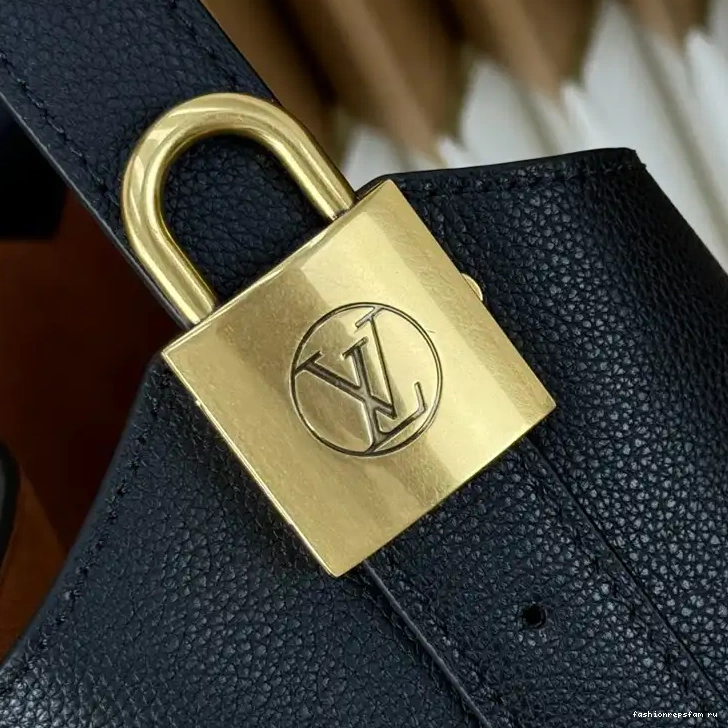 Fashionrep Bags LV 2407YZ0212 0728